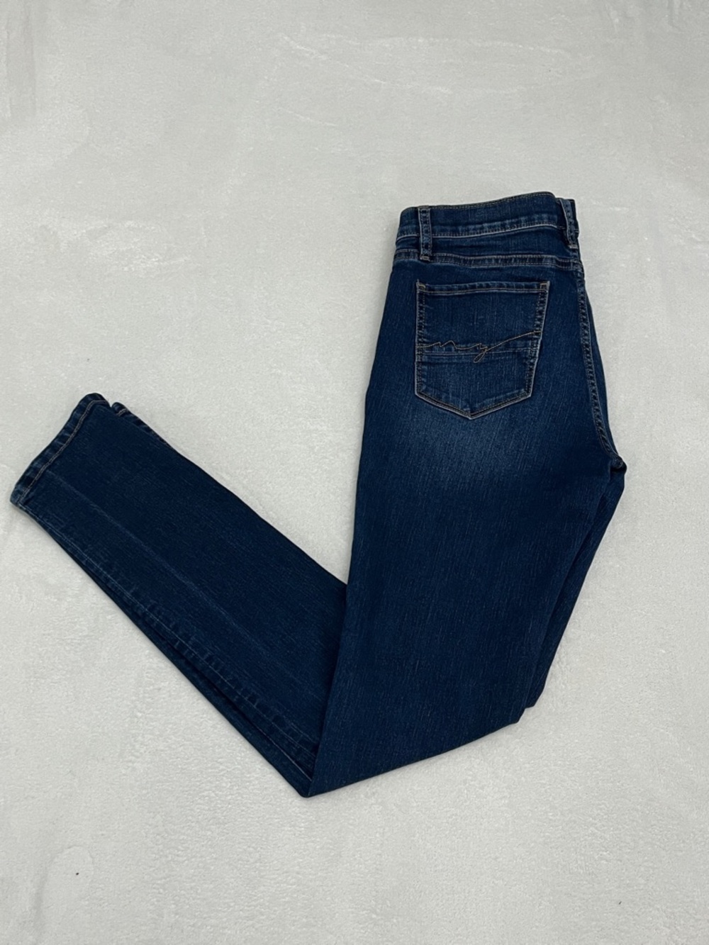 New York & Company Women's Dark Wash Skinny Jeans Size 8